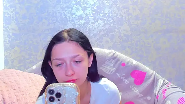 Snapshot of Vanessa_Florence chatting on 10/20/25, 12:55 Vanessa Florence online show from 10/20/25, 12:55