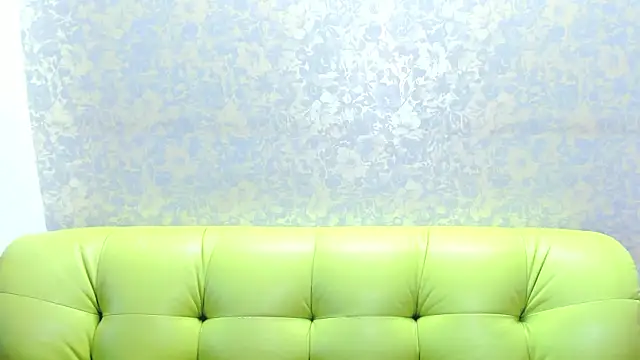 Snapshot of Vanessa_Florence chatting on 07/11/26, 01:19 Vanessa Florence online show from 07/11/26, 01:19