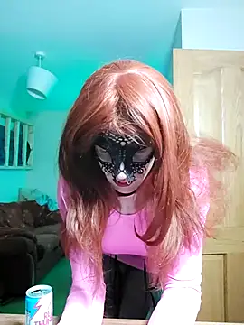 irishtommy1986 online show from 12/15/25, 09:41