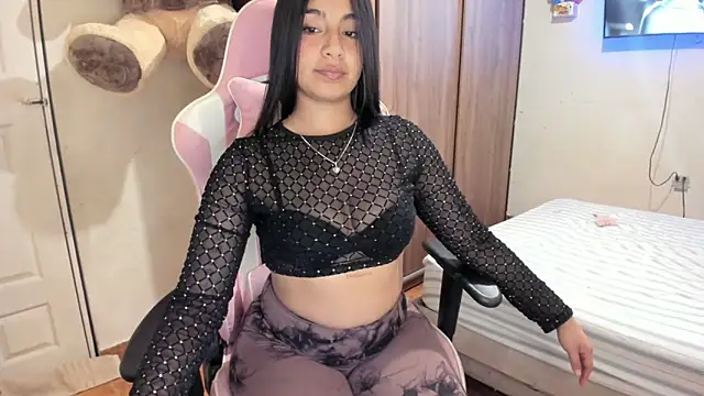 julieth hot69 online show from 03/31/26, 04:57