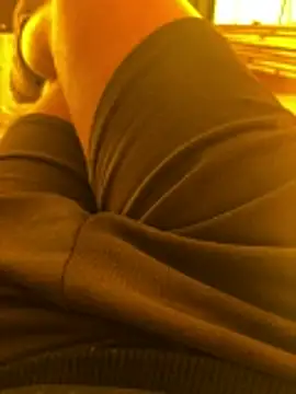 Snapshot of cussy007 chatting on 06/08/26, 09:31 cussy007 online show from 06/08/26, 09:31