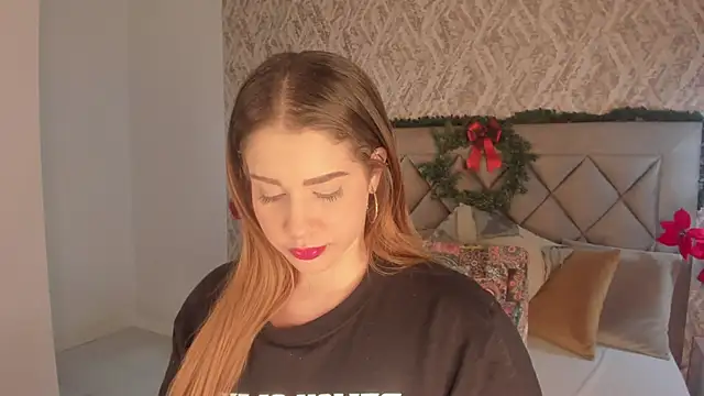 Lady lacey05 online show from 12/17/24, 05:58