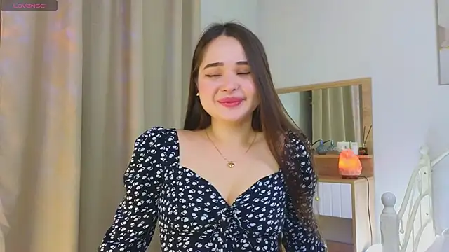 KateBleare online show from 03/10/25, 03:30