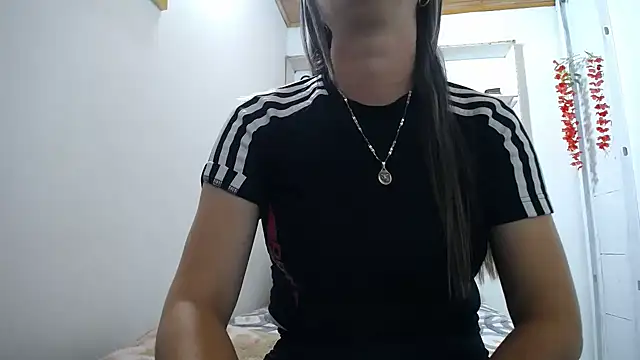 Luna girlhot  online show from 04/13/26, 06:24