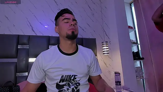 PittAndLunaa online show from 04/16/26, 12:28