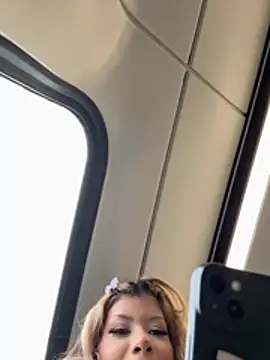 Snapshot of jackelinuh chatting on 02/19/26, 02:24 jackelinuh online show from 02/19/26, 02:24