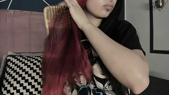 Adeelinee online show from 03/20/25, 07:57