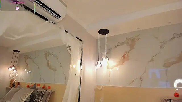 LeaThompson online show from 10/21/25, 11:27