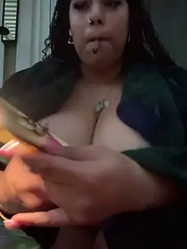 lovelymyah online show from 02/04/25, 01:34