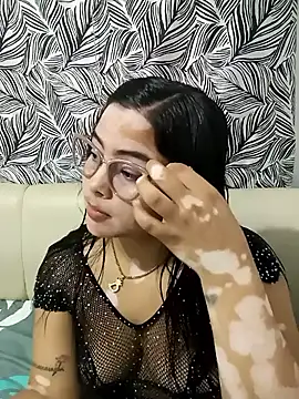 Snapshot of Shirley_23 chatting on 03/01/26, 03:19 Shirley 23 online show from 03/01/26, 03:19