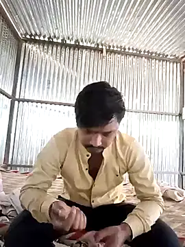 Snapshot of Kartik_bbc_indian chatting on 01/17/25, 09:39 Kartik bbc indian online show from 01/17/25, 09:39