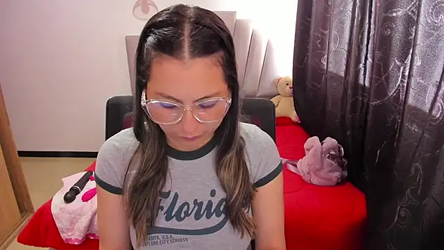 samantha  wilson online show from 11/26/25, 01:45