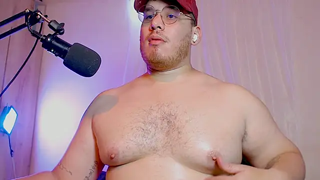 Snapshot of anotherbigboy_ chatting on 12/20/24, 09:06 anotherbigboy online show from 12/20/24, 09:06