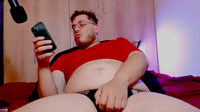 Snapshot of anotherbigboy_ chatting on 01/25/25, 08:53 anotherbigboy online show from 01/25/25, 08:53