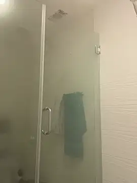 El Gizmo online show from 02/17/25, 04:26