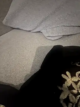 PlasticSurface727 online show from 11/25/25, 02:17