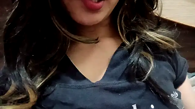 Snapshot of Jatti_punjab_di chatting on 02/19/26, 07:59 Jatti punjab di online show from 02/19/26, 07:59