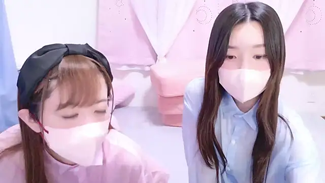 akaneppi  online show from 02/19/25, 01:28