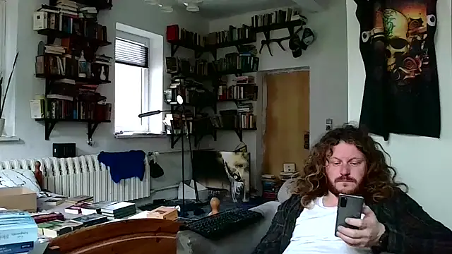 Snapshot of sunr1sa chatting on 12/22/24, 12:27 sunr1sa online show from 12/22/24, 12:27