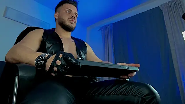 juliusmasters online show from 02/08/25, 10:51