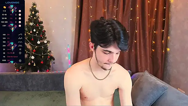 Snapshot of Aaron_Boom chatting on 01/20/25, 04:21 Aaron Boom online show from 01/20/25, 04:21