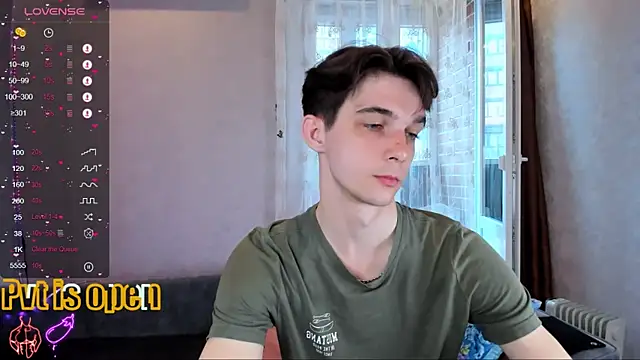 Aaron Boom online show from 05/08/26, 02:00