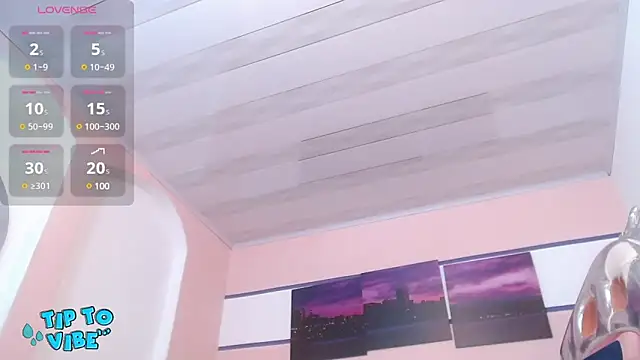 tamarafoxy  online show from 12/03/24, 12:27