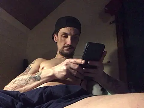Snapshot of jabo870 chatting on 02/15/25, 04:03 jabo870 online show from 02/15/25, 04:03