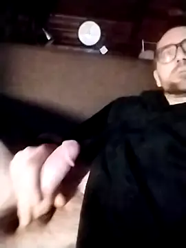 tomee83 online show from 10/28/25, 10:45