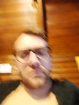 tomee83 online show from 01/10/26, 06:37