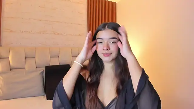 Snapshot of SophiaWylde chatting on 02/10/25, 03:46 SophiaWylde online show from 02/10/25, 03:46