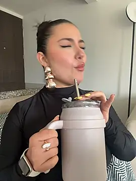 sukhakunis1 online show from 04/05/26, 02:25