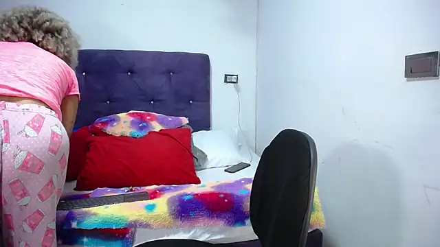 Squirter pussybomb online show from 03/06/25, 03:24