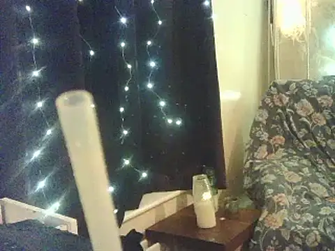 Snapshot of DaddyQuimHot chatting on 02/10/25, 04:41 DaddyQuimHot online show from 02/10/25, 04:41