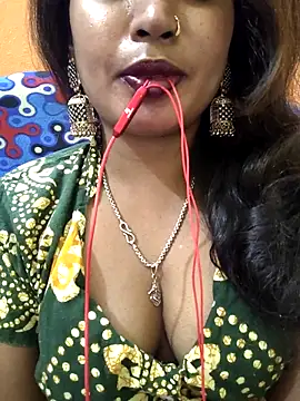 Snapshot of jasss-11 chatting on 11/25/25, 06:08 jasss-11 online show from 11/25/25, 06:08