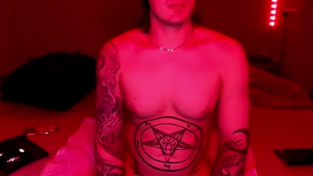 Snapshot of baphomet_from_ice chatting on 04/23/26, 04:31 baphomet from ice online show from 04/23/26, 04:31