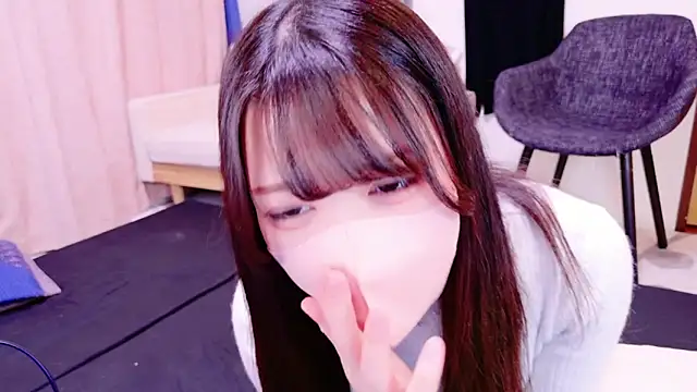 Snapshot of hina_porn chatting on 12/19/24, 10:13 hina porn online show from 12/19/24, 10:13