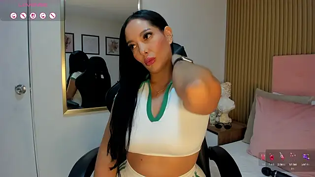 Dakota diaz  online show from 03/18/25, 07:31