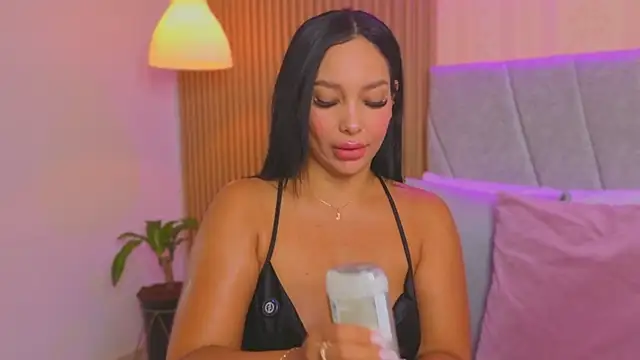 Snapshot of Dakota_diaz_ chatting on 02/08/26, 07:39 Dakota diaz online show from 02/08/26, 07:39