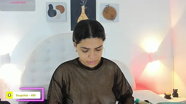 Umarani  online show from 02/07/26, 11:25