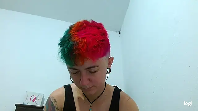 tomboyblue online show from 02/14/25, 01:40