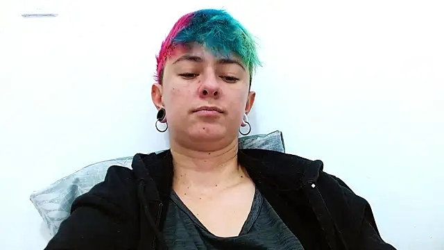 tomboyblue online show from 11/13/25, 03:55