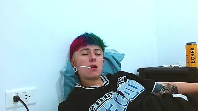 tomboyblue online show from 11/16/25, 12:44