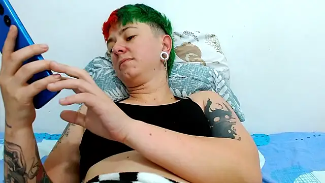 tomboyblue online show from 01/11/26, 12:43