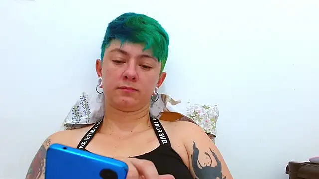 tomboyblue online show from 02/05/26, 03:27