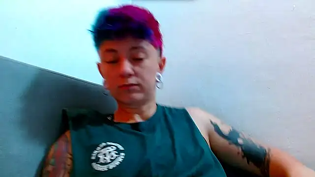 Snapshot of tomboyblue chatting on 06/30/26, 03:02 tomboyblue online show from 06/30/26, 03:02