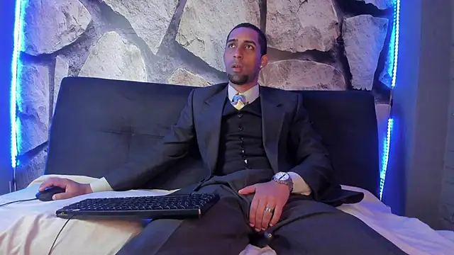 Paolo johnson online show from 09/22/25, 11:34