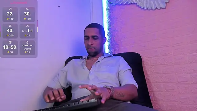 Paolo johnson online show from 12/04/25, 11:41