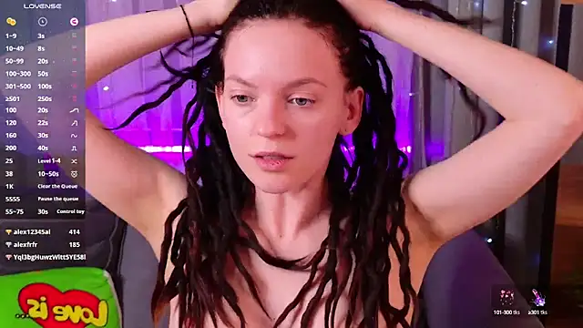 Snapshot of CoreyJane chatting on 03/02/25, 07:43 CoreyJane online show from 03/02/25, 07:43