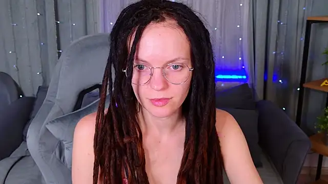 Snapshot of CoreyJane chatting on 06/25/26, 04:34 CoreyJane online show from 06/25/26, 04:34